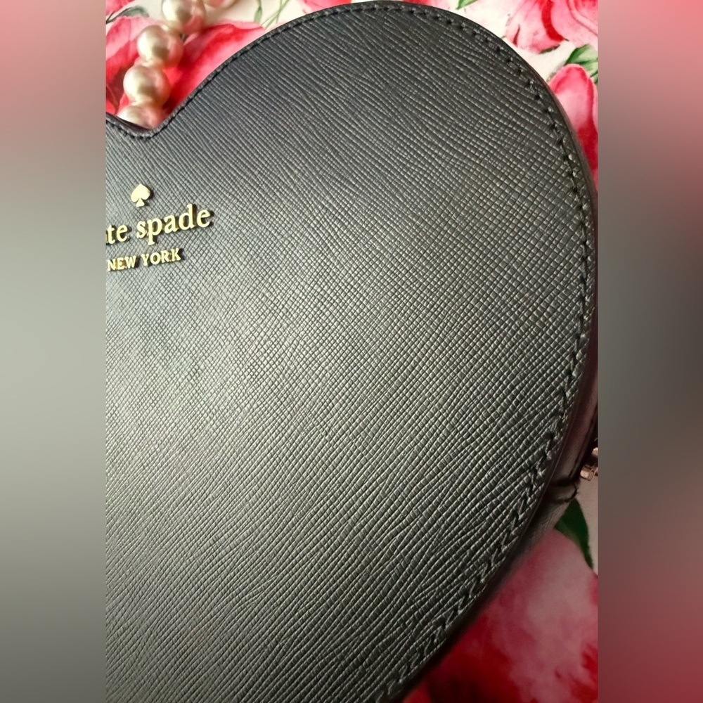 Kate Spade Love Shack Heart Crossbody Bag - Picture 4 of 15